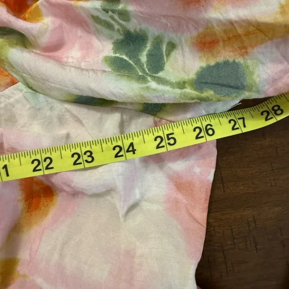 Torrid Multicolor Floral Button-Front Blouse - Picture 6 of 6